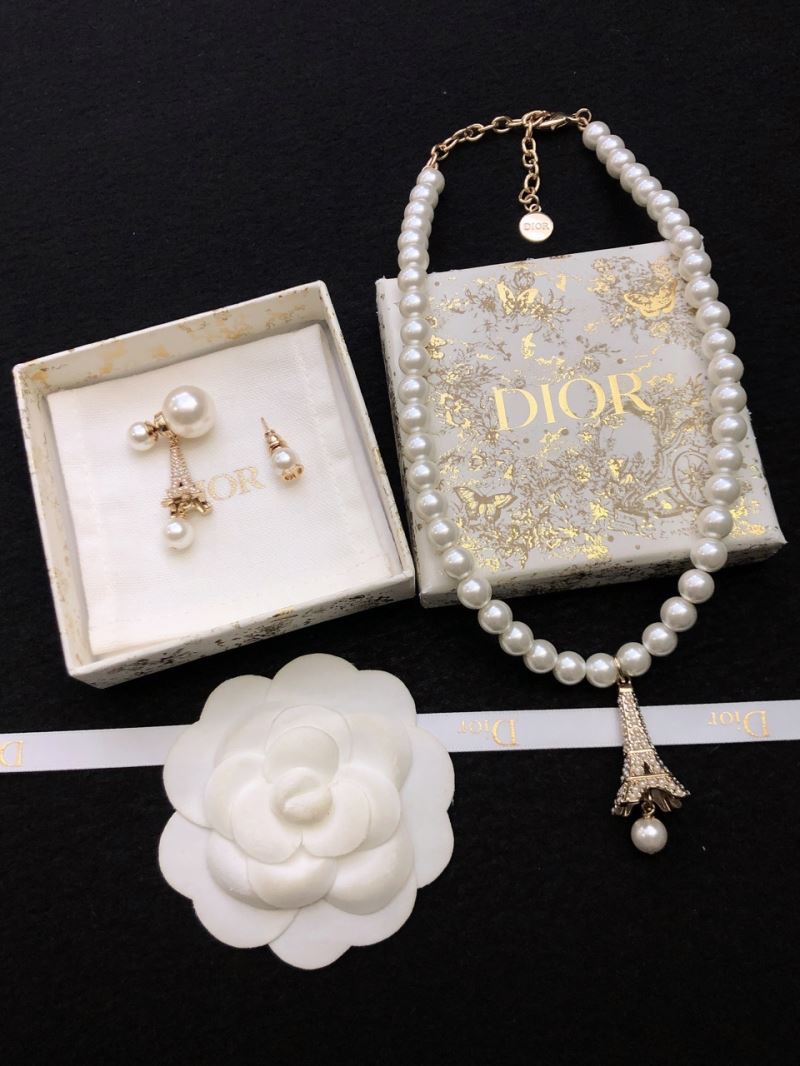 Christian Dior Necklaces